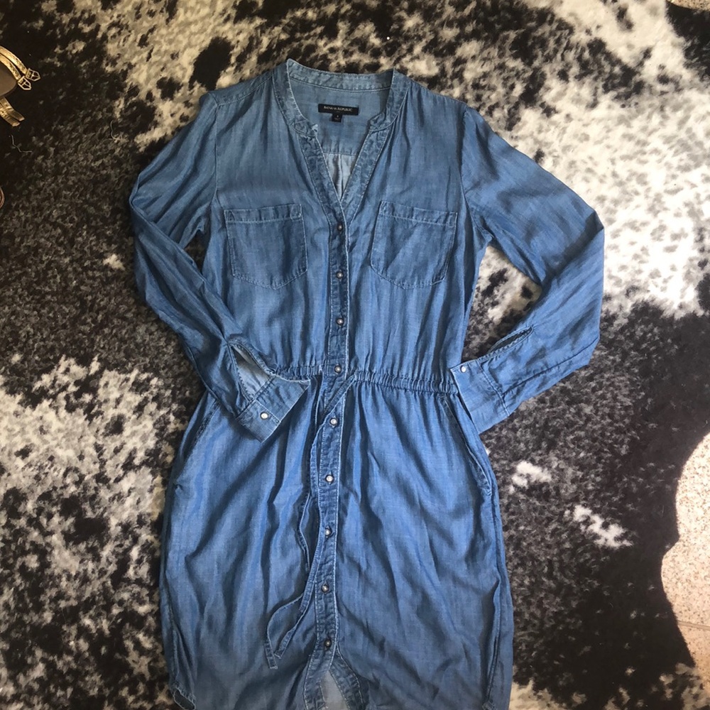 Banana Republic Chambray Shirt Dress size 4